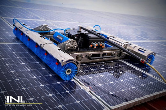 Robot de limpieza de paneles solares